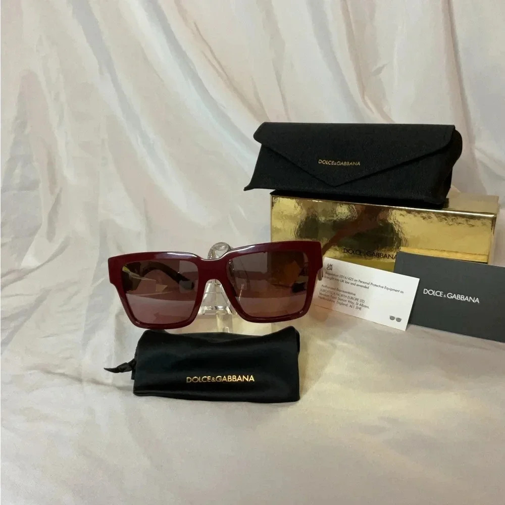 Dolce & Gabbana Bordeaux sunglasses New